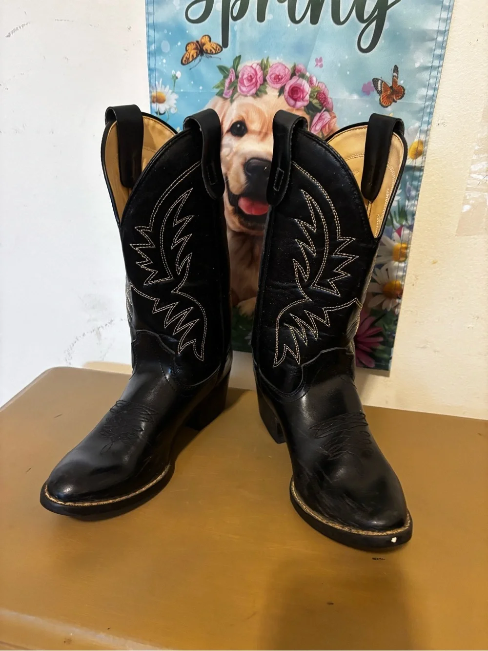 Classic Black Western Cowboy Boots with Silver Stitching